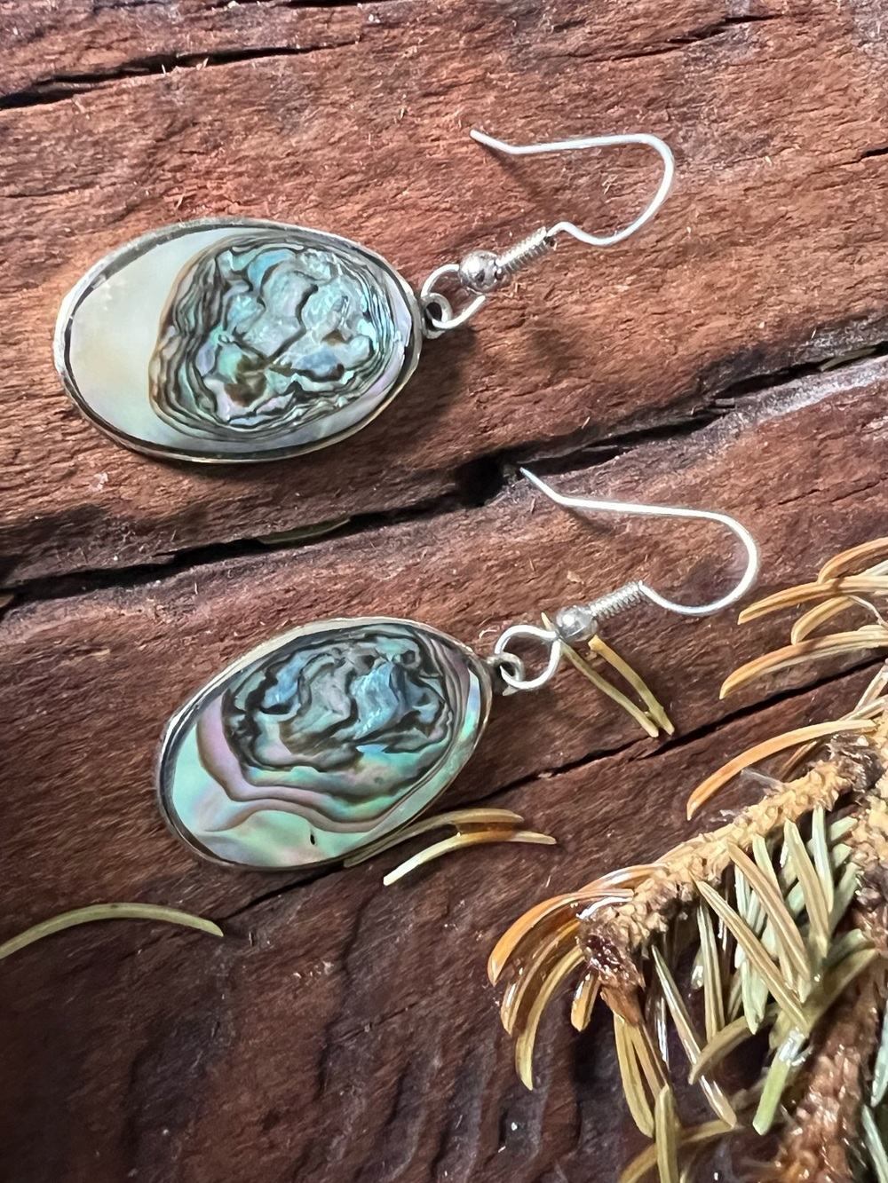 Alpaca México Drop Earrings Natural Abalone Iridescent Peacock Oval Hooks